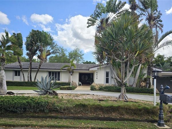 9838 SW 94th Ter, Miami, FL 33176