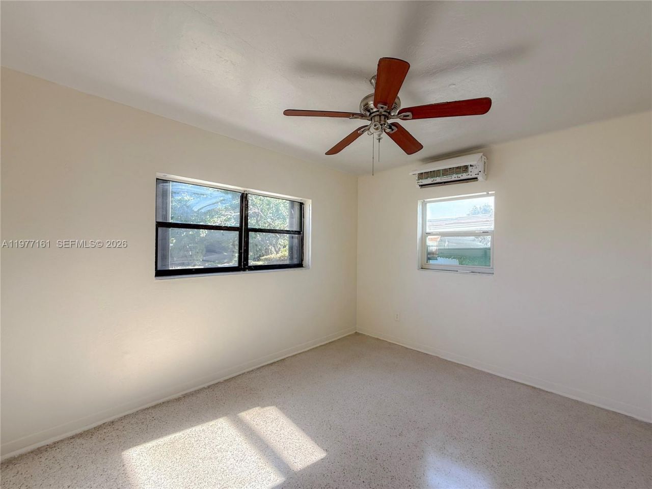 1141 NE 154th Ter , North Miami Beach, FL 33162 Photo