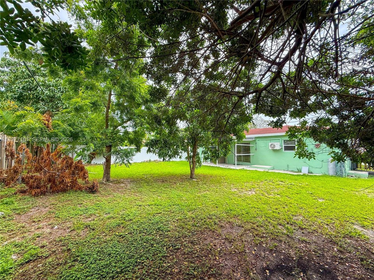 1141 NE 154th Ter , North Miami Beach, FL 33162 Photo