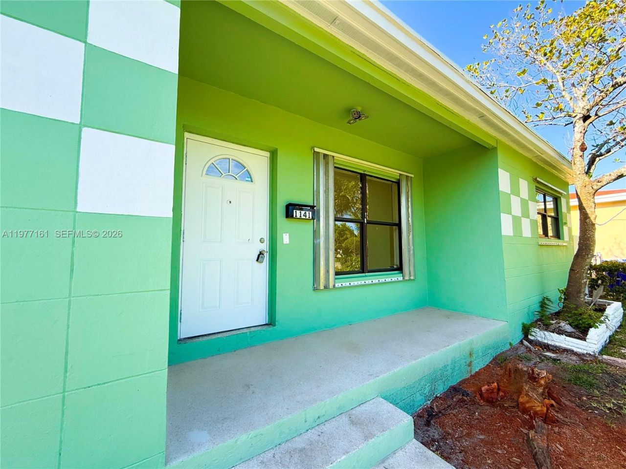 1141 NE 154th Ter , North Miami Beach, FL 33162 Photo