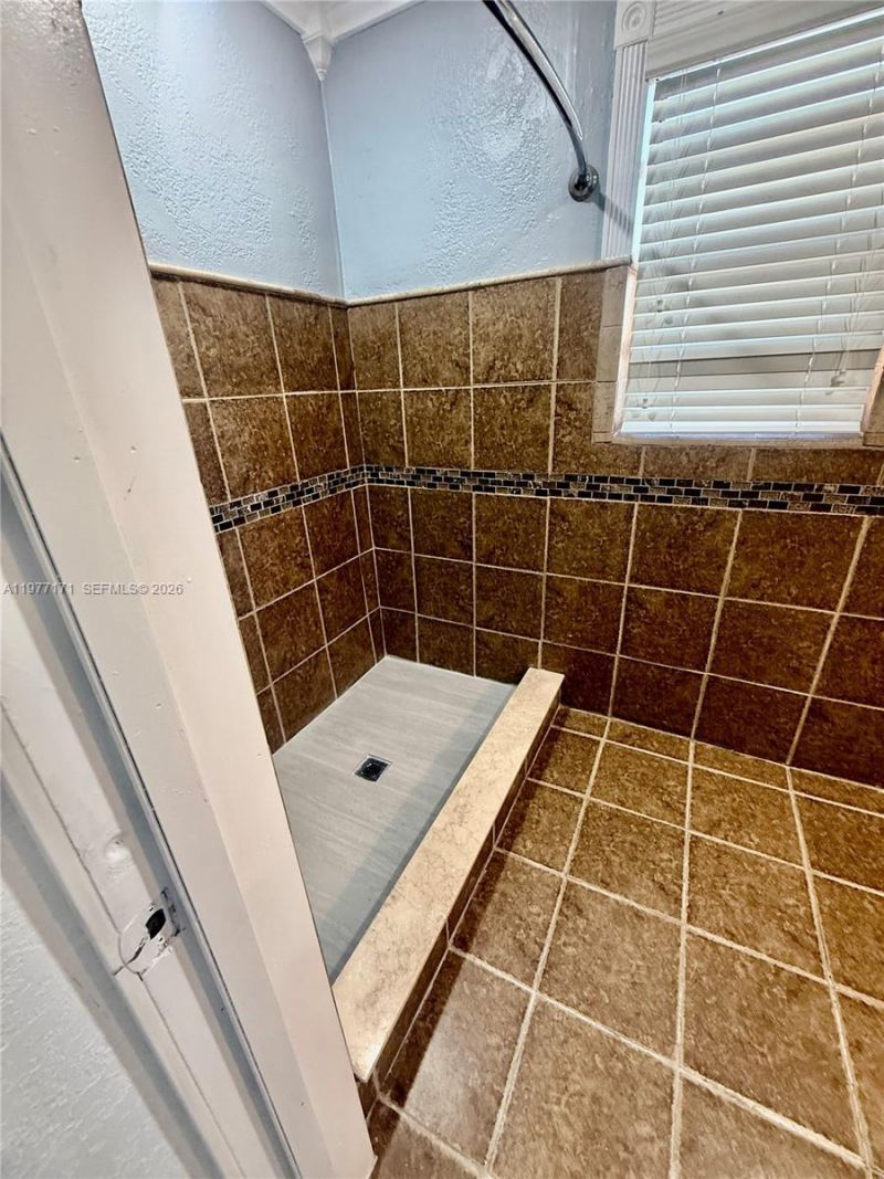 7910 NW 12th St, Pembroke Pines, FL 33024 Photo