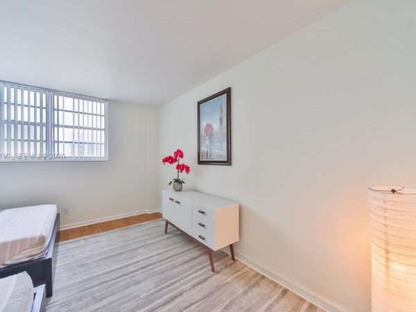 19370 Collins Ave , Unit 622, Sunny Isles Beach, FL 33160