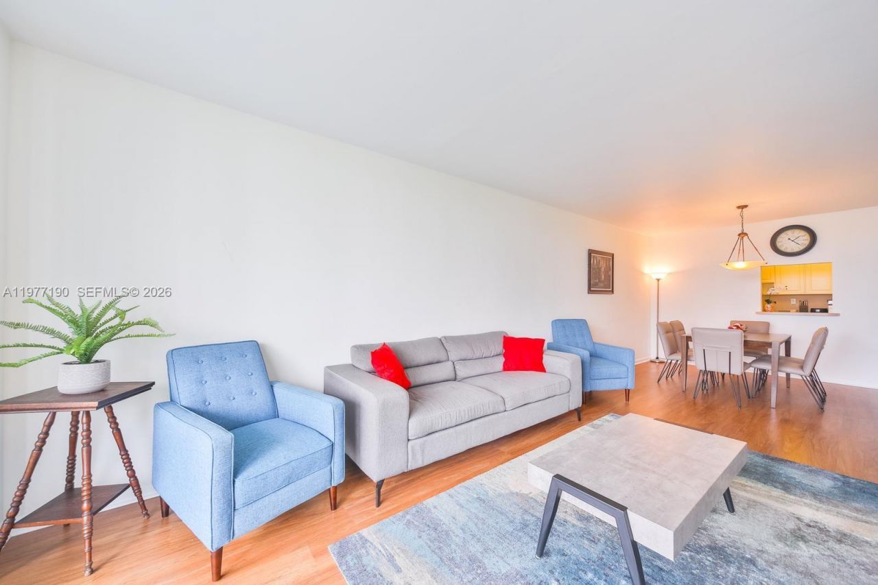 19370 Collins Ave , Unit 622, Sunny Isles Beach, FL 33160 Photo