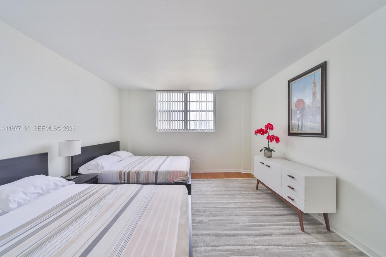 19370 Collins Ave , Unit 622, Sunny Isles Beach, FL 33160 Photo