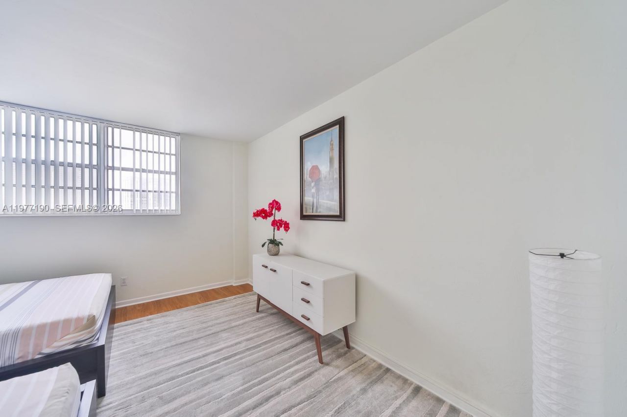 19370 Collins Ave , Unit 622, Sunny Isles Beach, FL 33160 Photo