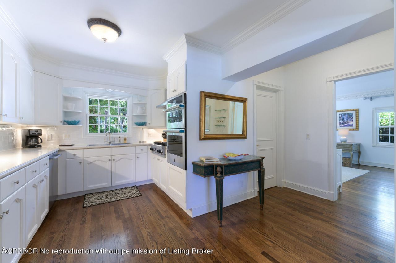 201 Pendleton Avenue, Palm Beach, FL 33480 Photo