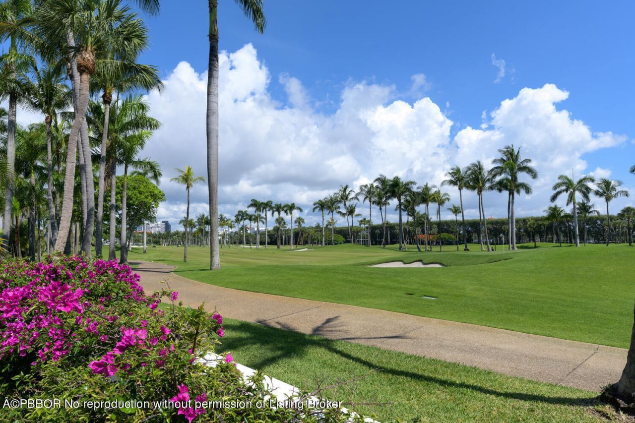 201 Pendleton Avenue, Palm Beach, FL 33480 Photo