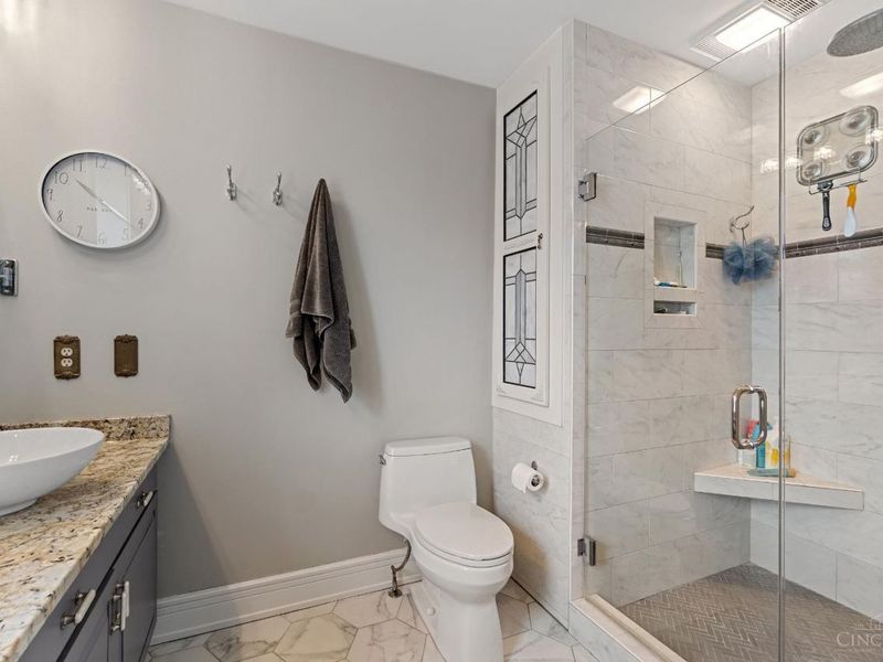 673 Windings Lane, Unit 2, Cincinnati, OH 45220 Photo 26