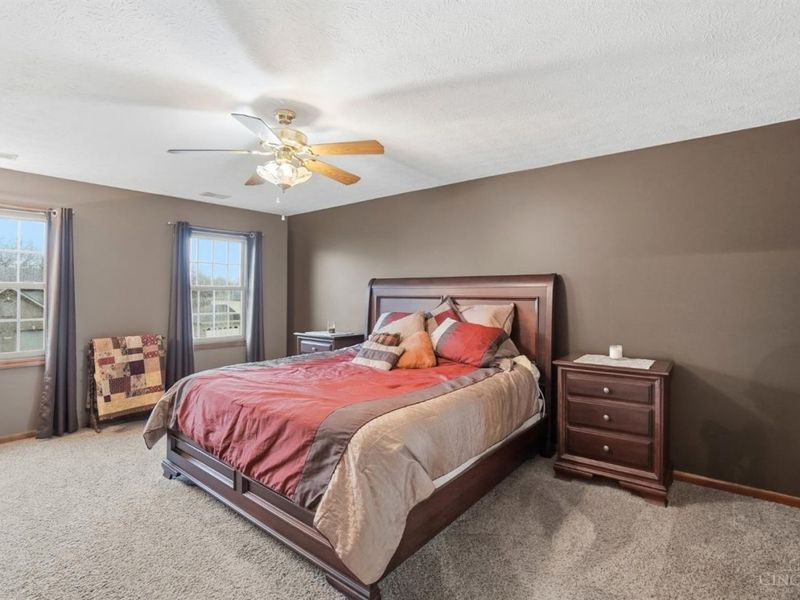 4354 Oakville Drive, Green Township, OH 45211 Photo 15