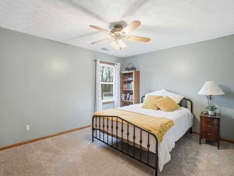 4354 Oakville Drive, Green Township, OH 45211 Photo 19