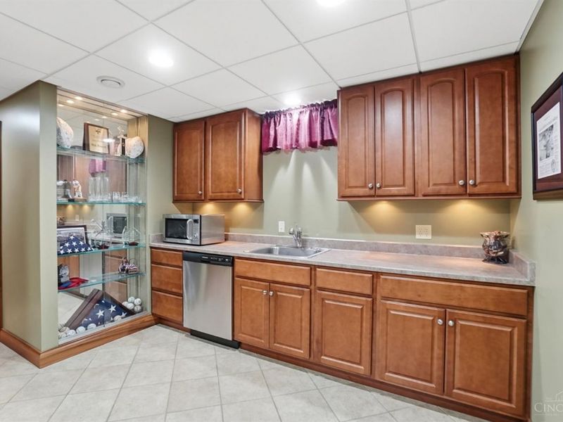 4354 Oakville Drive, Green Township, OH 45211 Photo 30