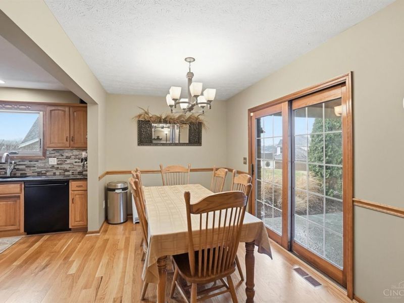 4354 Oakville Drive, Green Township, OH 45211 Photo 5