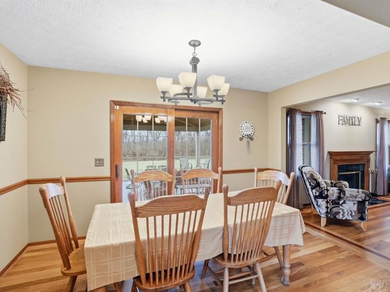 4354 Oakville Drive, Green Township, OH 45211 Photo 6