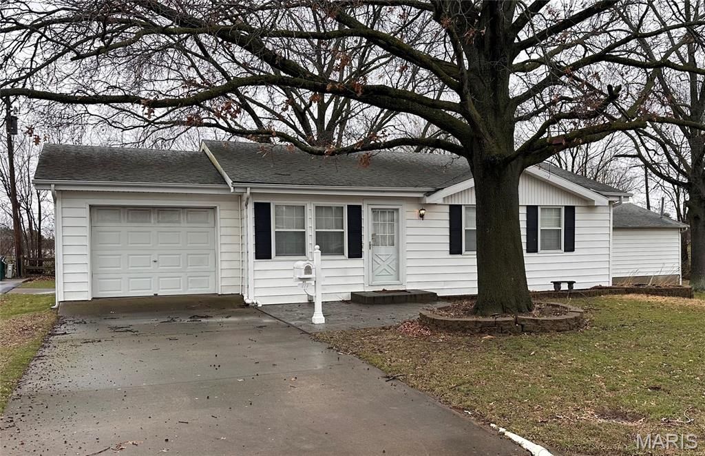 414 Short Street , Red Bud, IL 62278 Main Photo