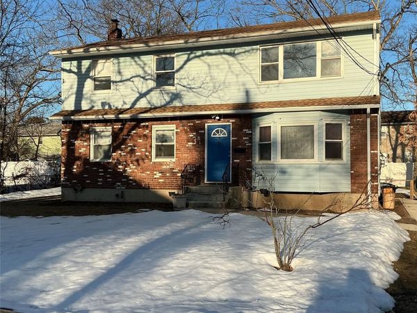 39 N 16th Street , Wyandanch, NY 11798