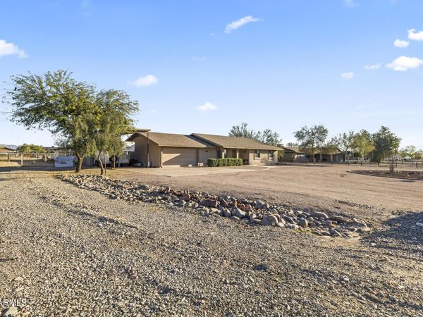 22218 W Meade Lane, Buckeye, AZ 85326