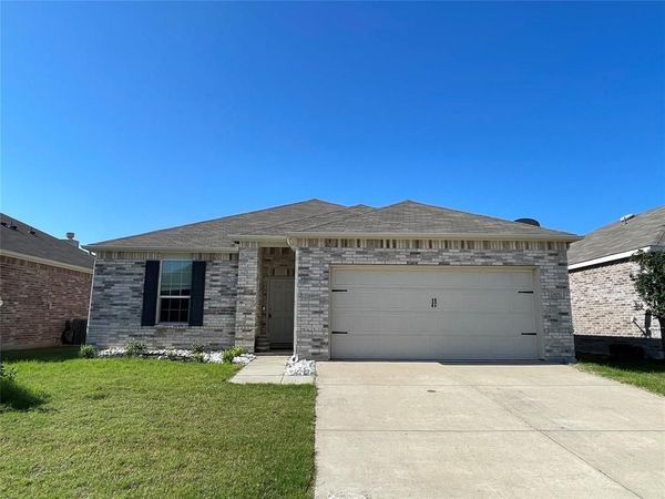 2408 Barzona Drive, Fort Worth, TX 76131