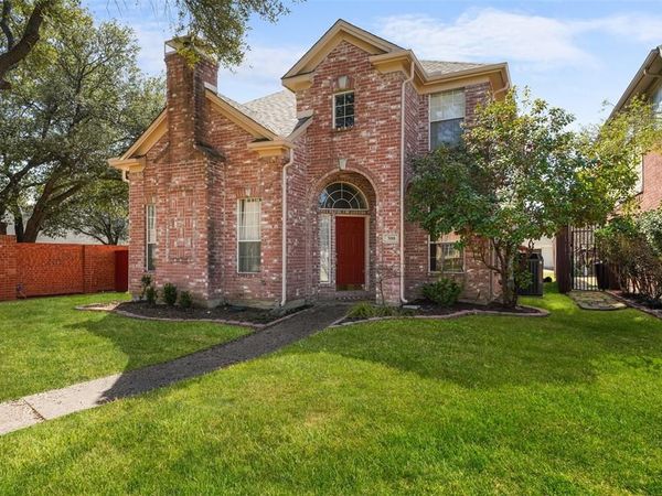300 Cosbie Drive, Irving, TX 75063