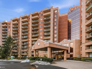 2230 GEORGE C MARSHALL DRIVE , Unit 806, FALLS CHURCH, VA 22043