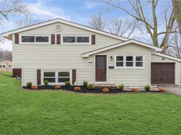 3507 Ruysser Road, Kansas City, MO 64137