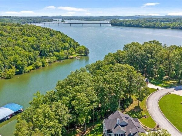15887 Channel Pointe Drive , Bakewell, TN 37373