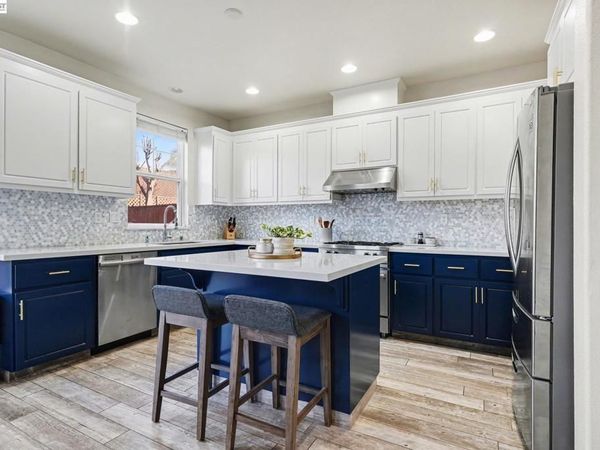 3092 3092 Madsen St, Hayward, CA 94541