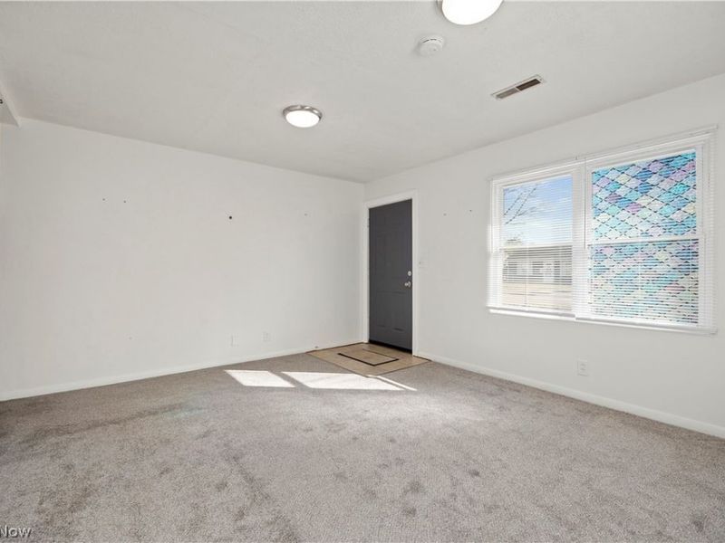 171 S Logan Street, Elyria, OH 44035 Photo 5