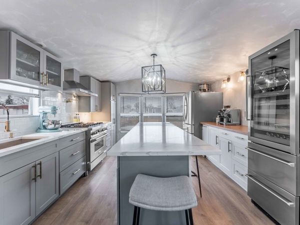 106 8th Avenue, Bartlett, IL 60103