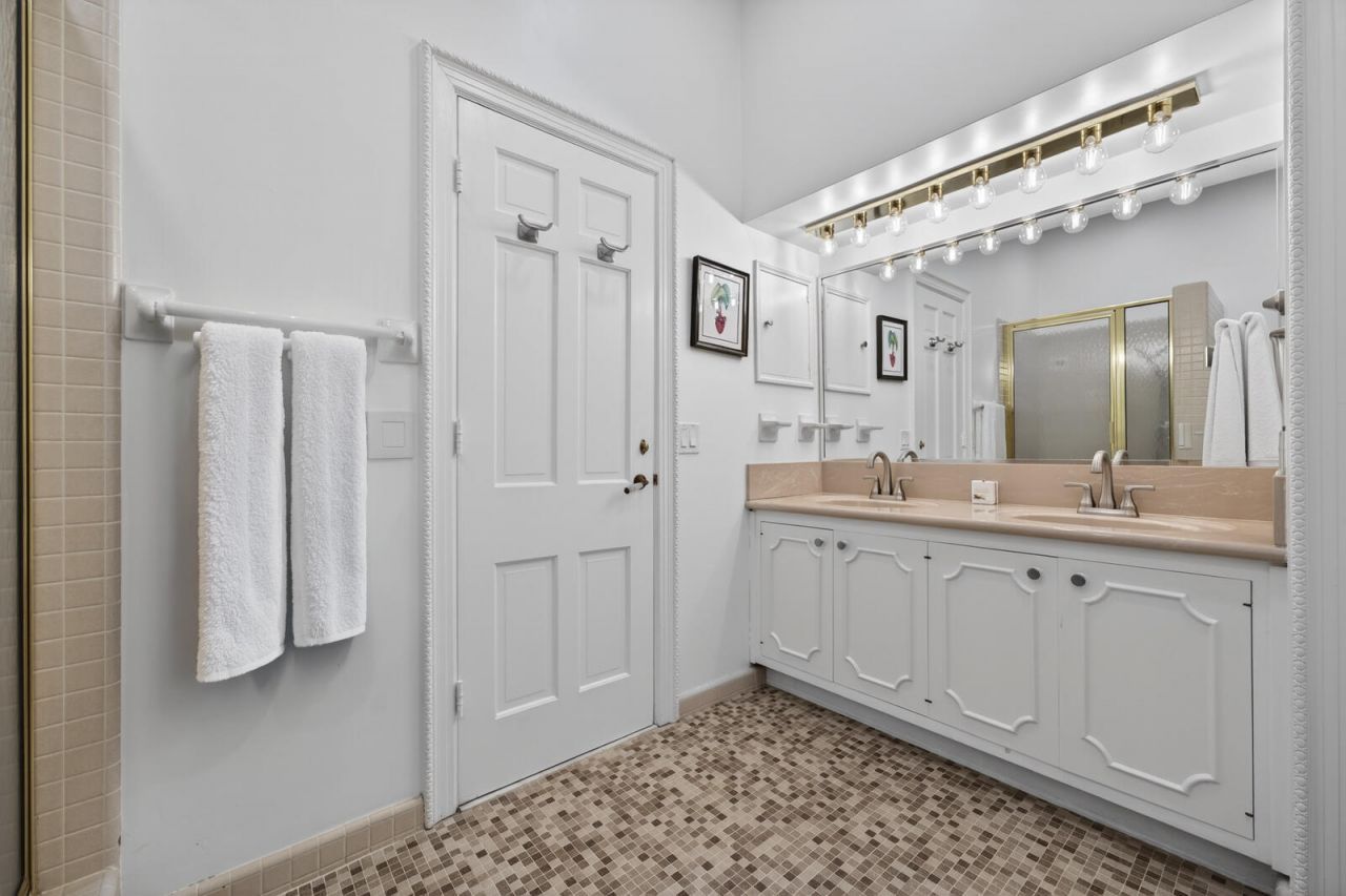 4945 16th Street, Vero Beach, FL 32966 Photo