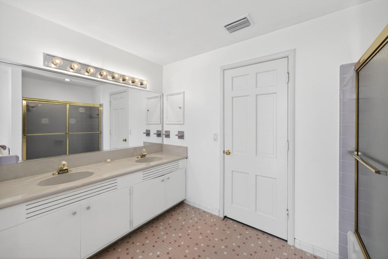 4945 16th Street, Vero Beach, FL 32966 Photo