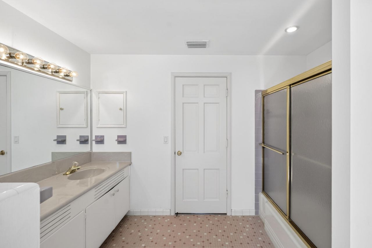 4945 16th Street, Vero Beach, FL 32966 Photo