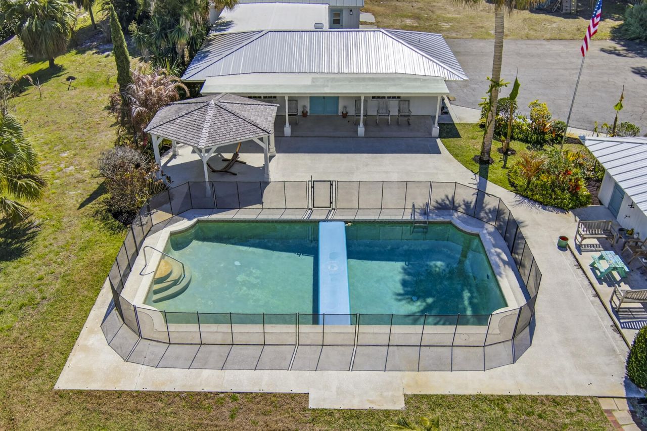 4945 16th Street, Vero Beach, FL 32966 Photo