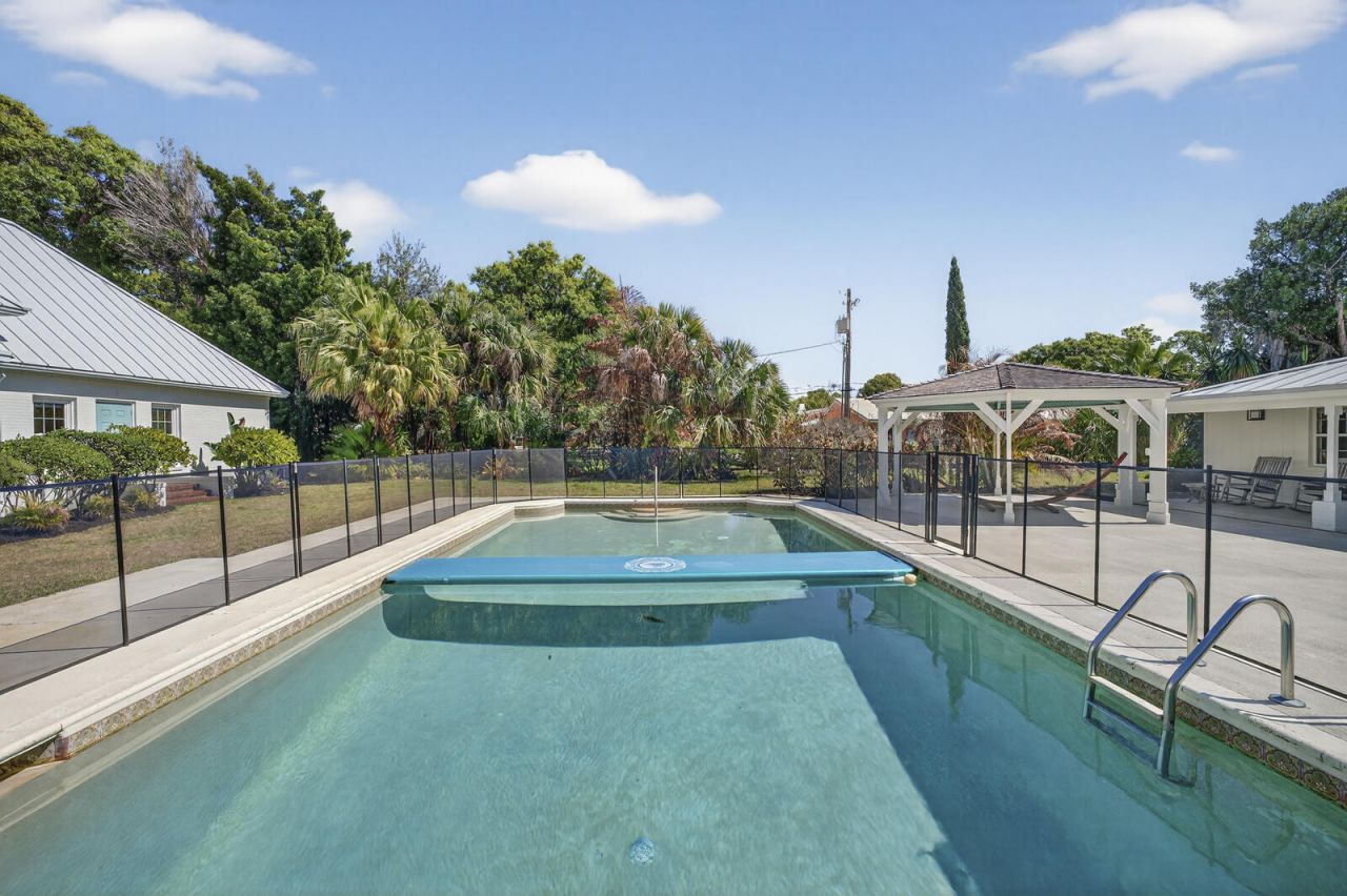 4945 16th Street, Vero Beach, FL 32966 Photo