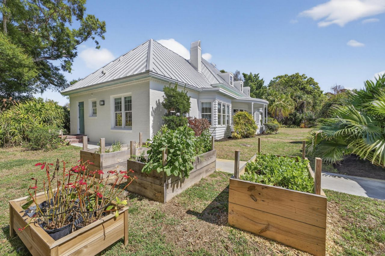 4945 16th Street, Vero Beach, FL 32966 Photo