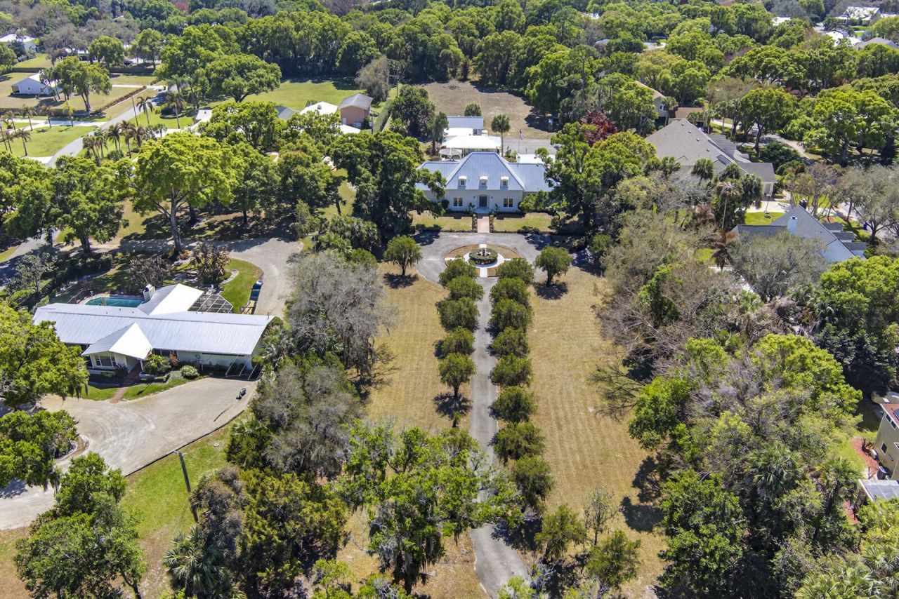 4945 16th Street, Vero Beach, FL 32966 Photo