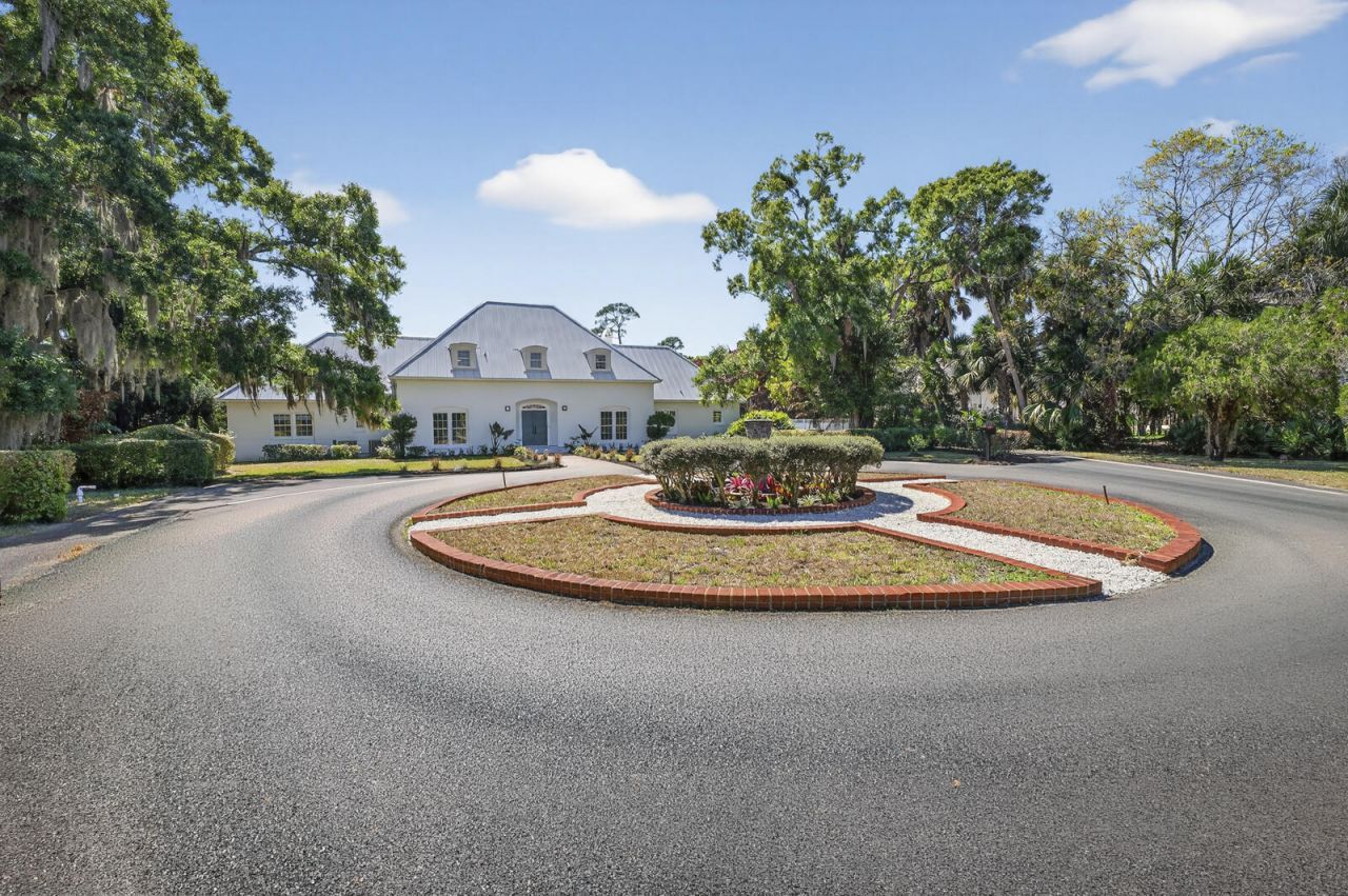 4945 16th Street, Vero Beach, FL 32966 Photo