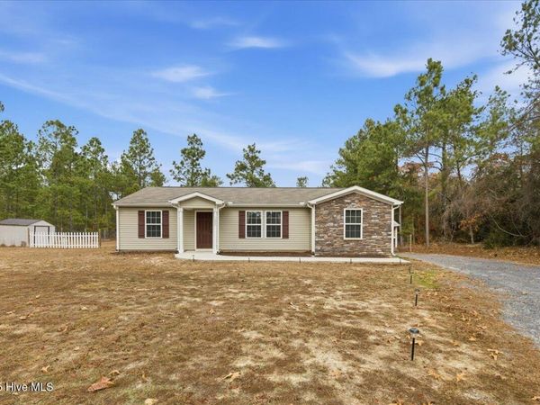 195 The Meadows Way , Jackson Springs, NC 27281