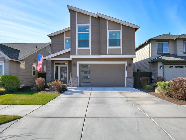 3730 SW Badger Court, Redmond, OR 97756