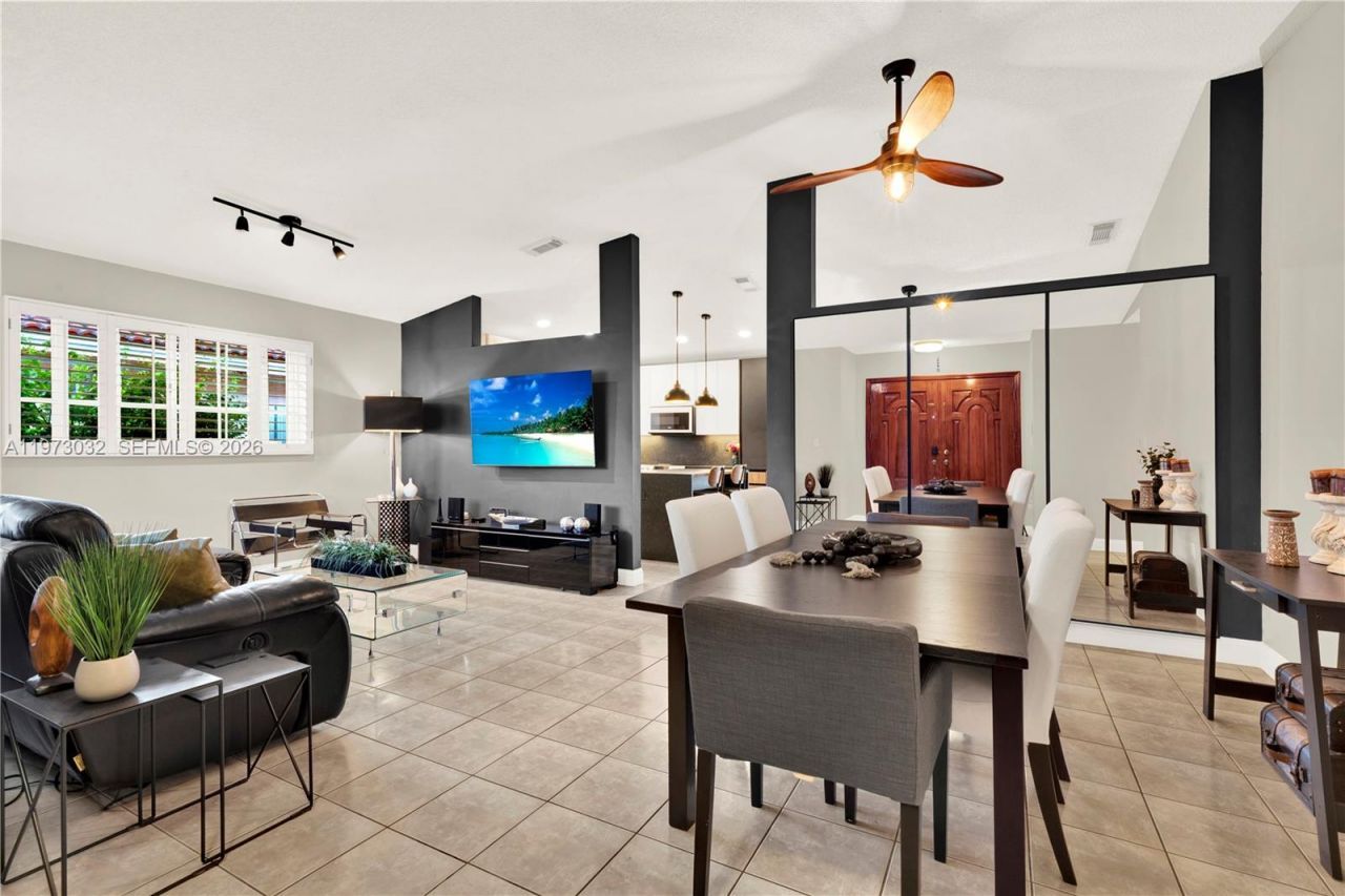 16269 SW 78th Ter, Miami, FL 33193 Photo