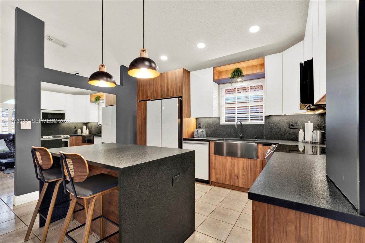 16269 SW 78th Ter, Miami, FL 33193 Photo