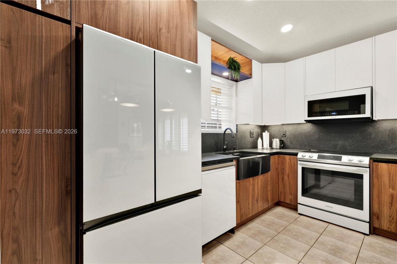 16269 SW 78th Ter, Miami, FL 33193 Photo