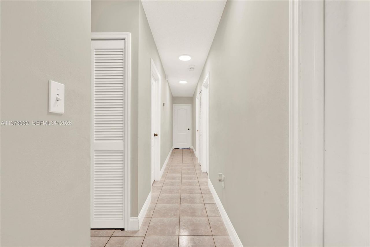 16269 SW 78th Ter , Miami, FL 33193 Photo