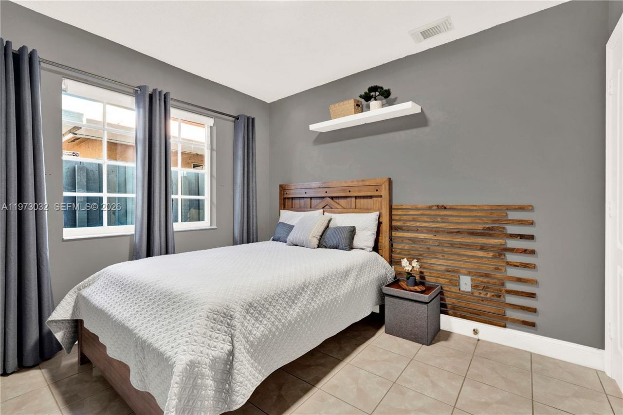 16269 SW 78th Ter , Miami, FL 33193 Photo