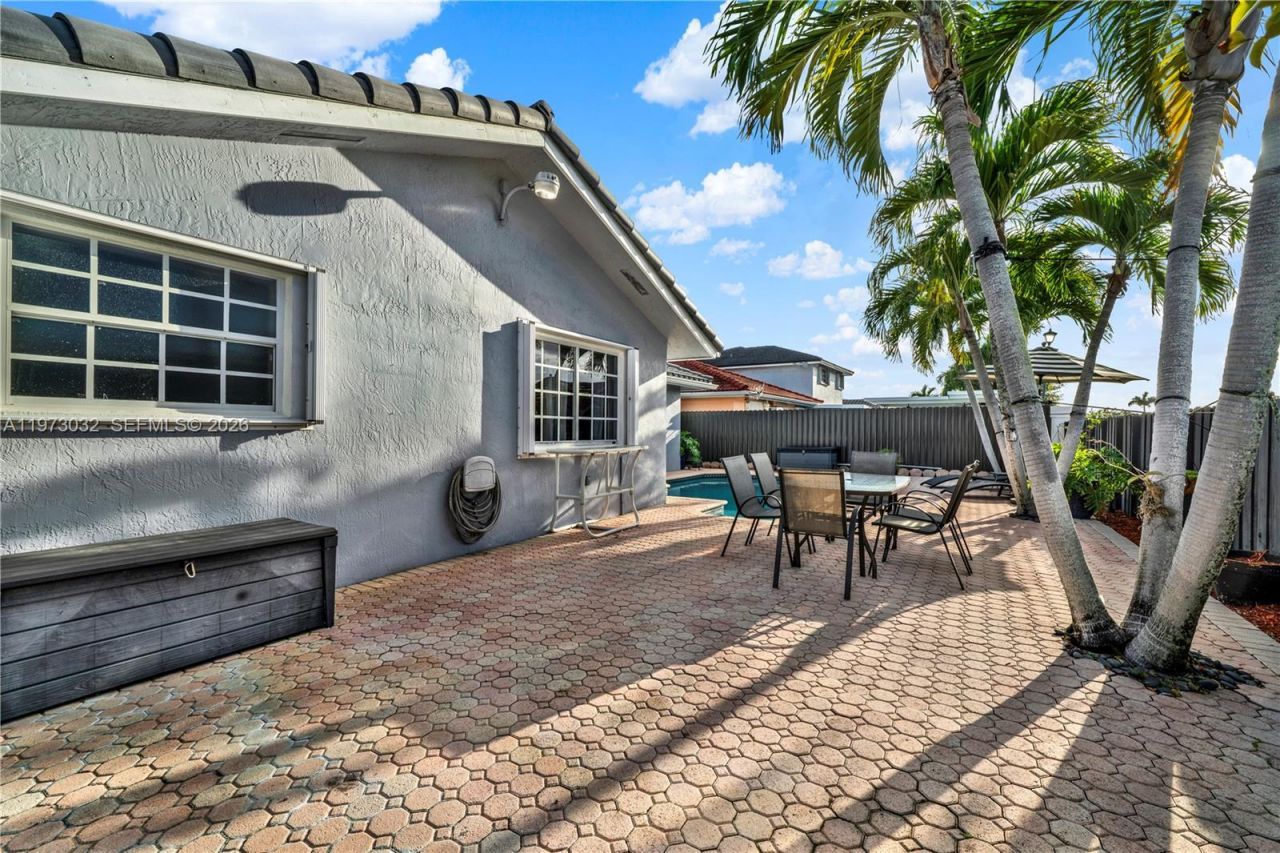 16269 SW 78th Ter , Miami, FL 33193 Photo