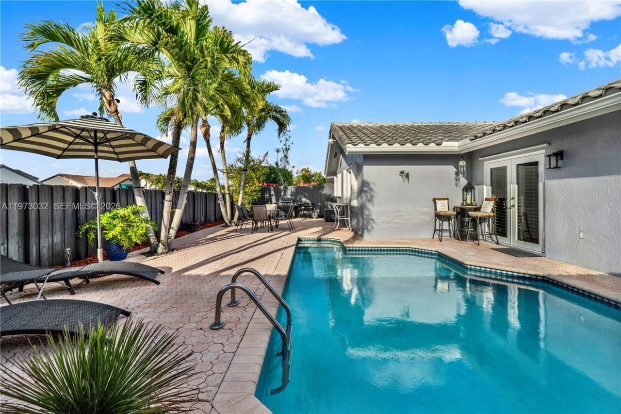 16269 SW 78th Ter, Miami, FL 33193 Photo