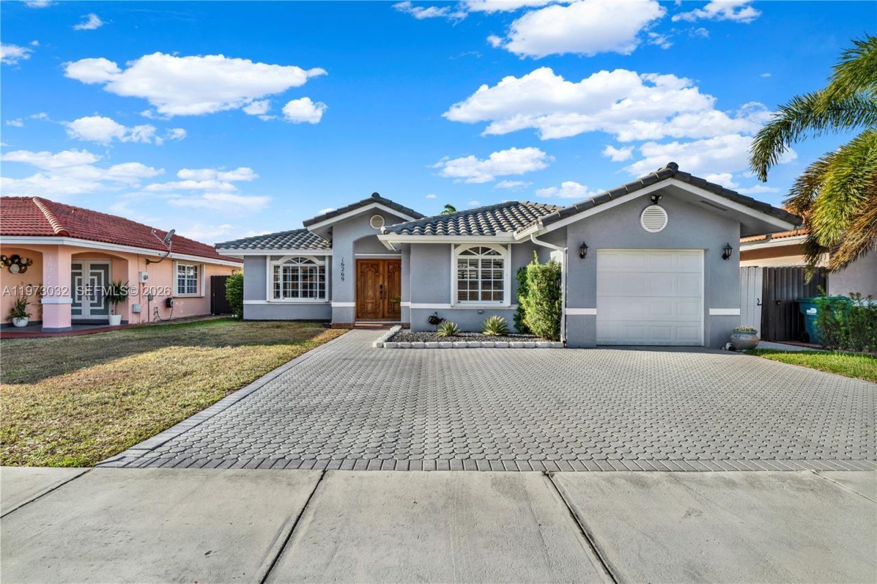 16269 SW 78th Ter , Miami, FL 33193 Photo