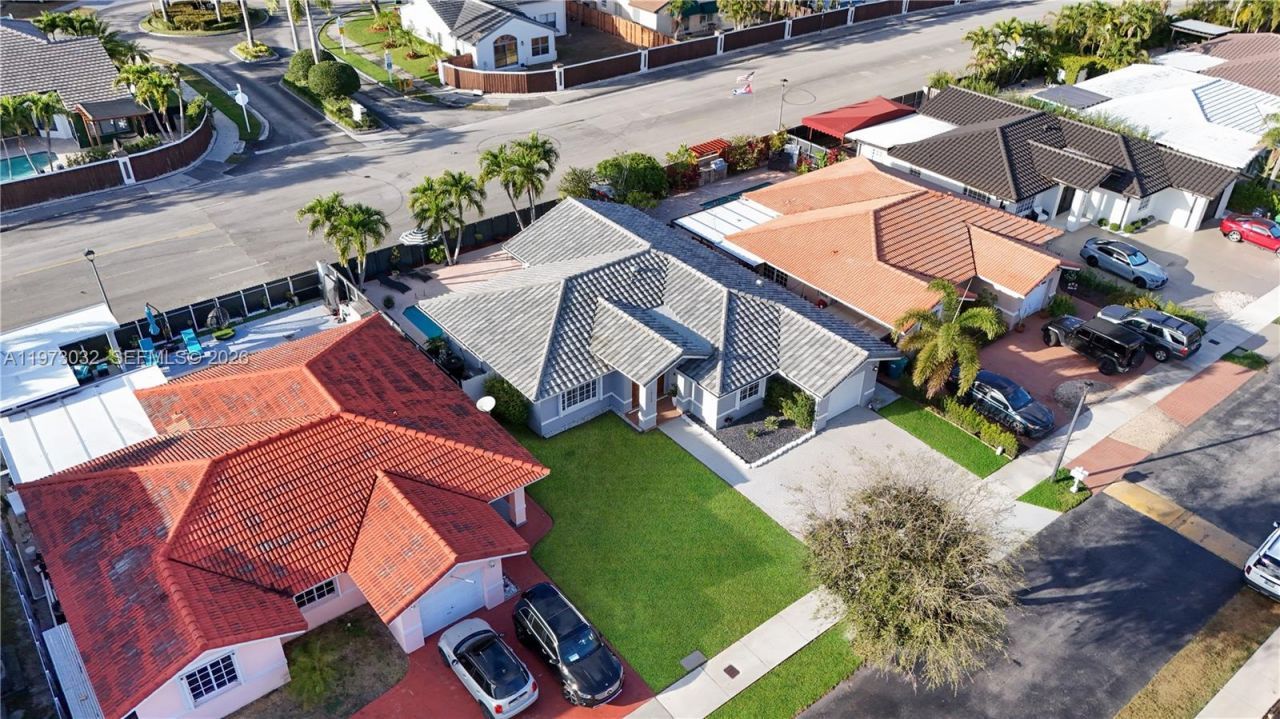 16269 SW 78th Ter, Miami, FL 33193 Photo