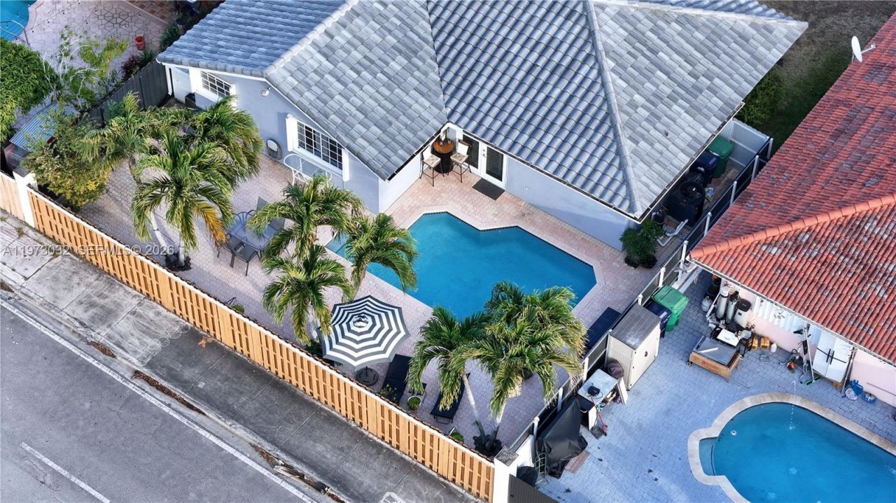 16269 SW 78th Ter, Miami, FL 33193 Photo