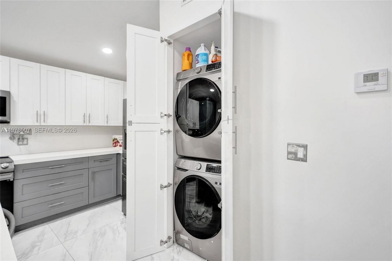 2001 N 22nd Avenue, Hollywood, FL 33020 Photo