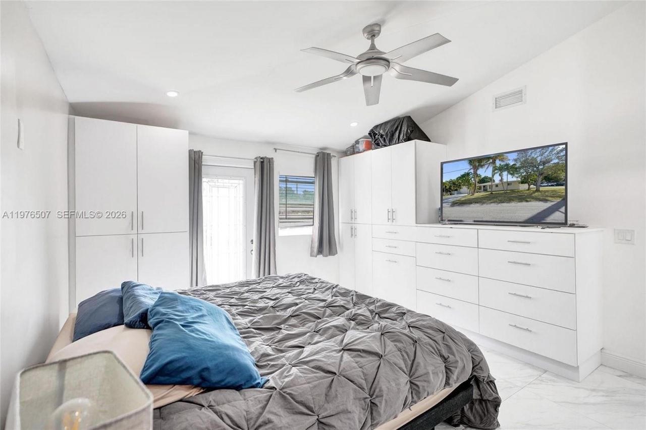 2001 N 22nd Avenue, Hollywood, FL 33020 Photo